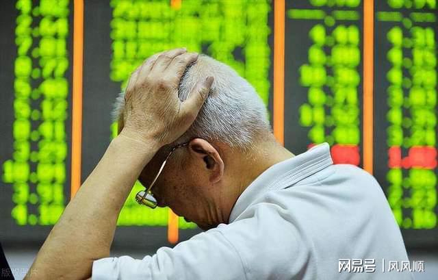卢卡库替补造乌龙,比利时战平埃及